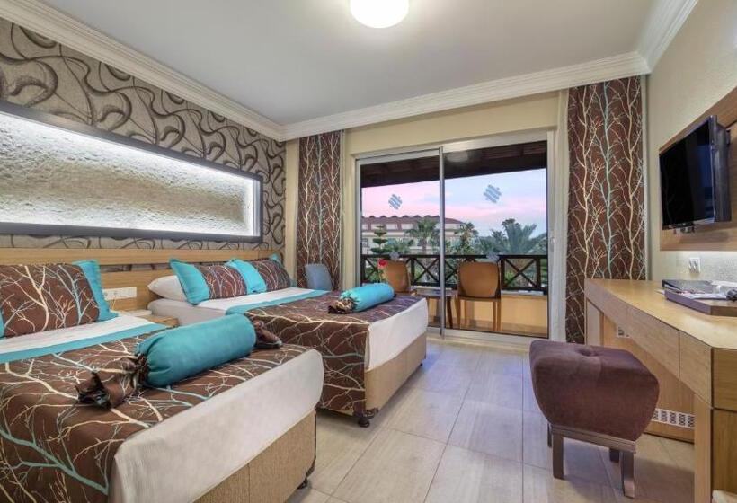 اتاق خانوادگی, Saphir Hotel & Villas