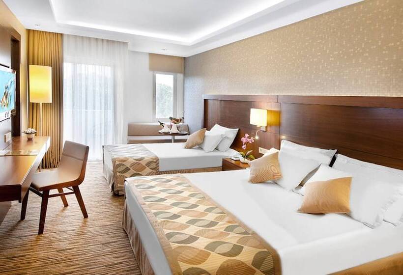 Номер Стандарт Вид на Море, Belconti Resort