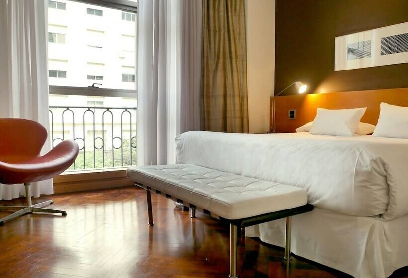 غرفة تنفيذية, 725 Continental