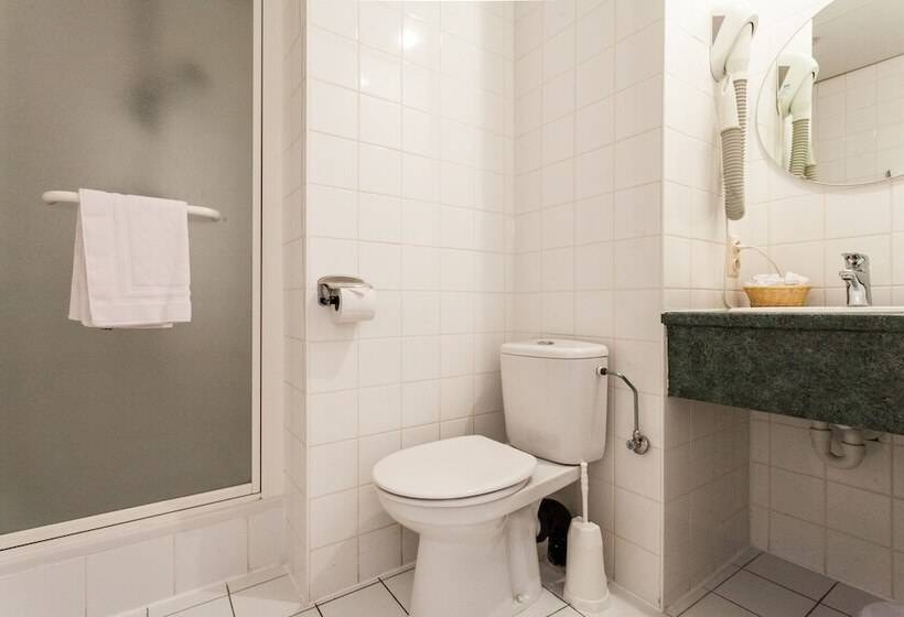 Номер Стандарт с Балконом, Avenue Hotel By F Hotels