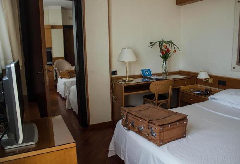 اتاق خانوادگی, Best Western Hotel Dei Cavalieri
