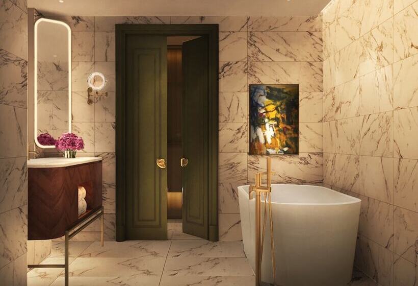 Номер Executive, Mövenpick Hotel Hanoi Centre