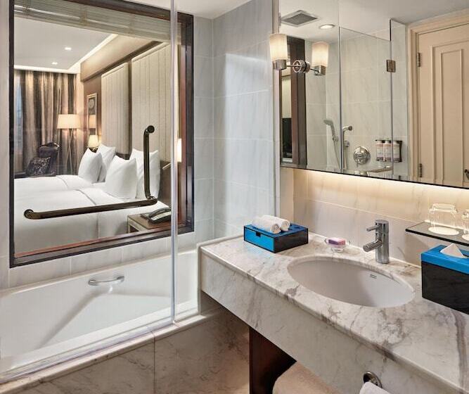 Классический Номер, Mövenpick Hotel Hanoi Centre