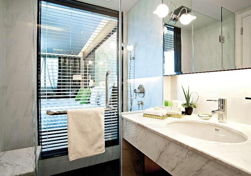 Классический Номер, Mövenpick Hotel Hanoi Centre