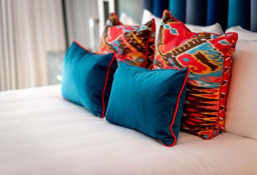 豪华园景房, The Sagamore Hotel South Beach