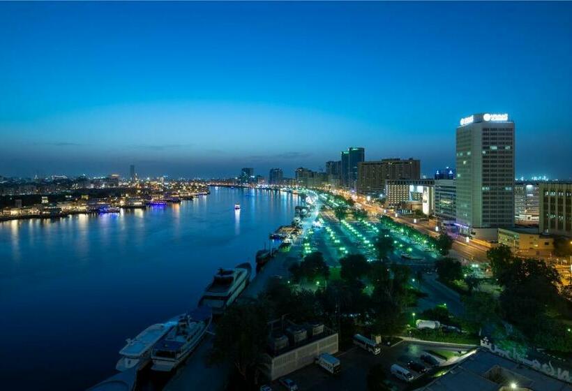 Номер Deluxe Кровать Кинг с Видом, Sheraton Dubai Creek Hotel & Towers