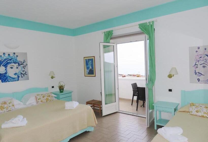 Трехместный Номер Deluxe Вид на Море, Ossidiana Stromboli Center