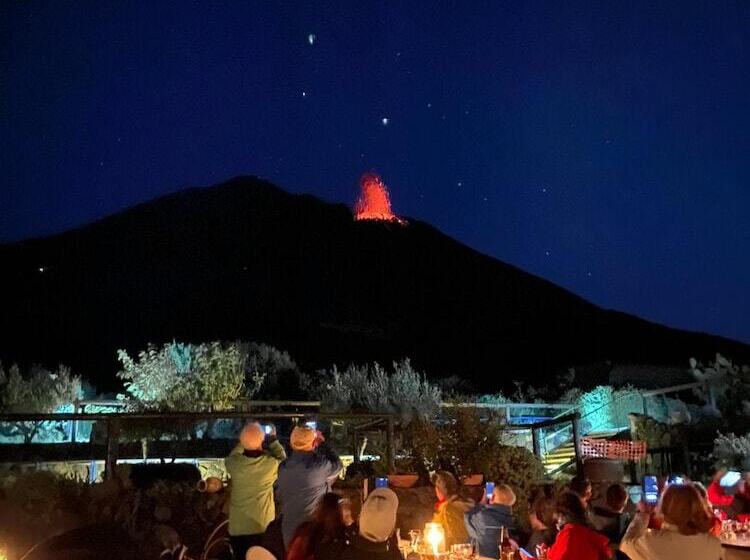 Номер Стандартный с Видом, Ossidiana Stromboli Center