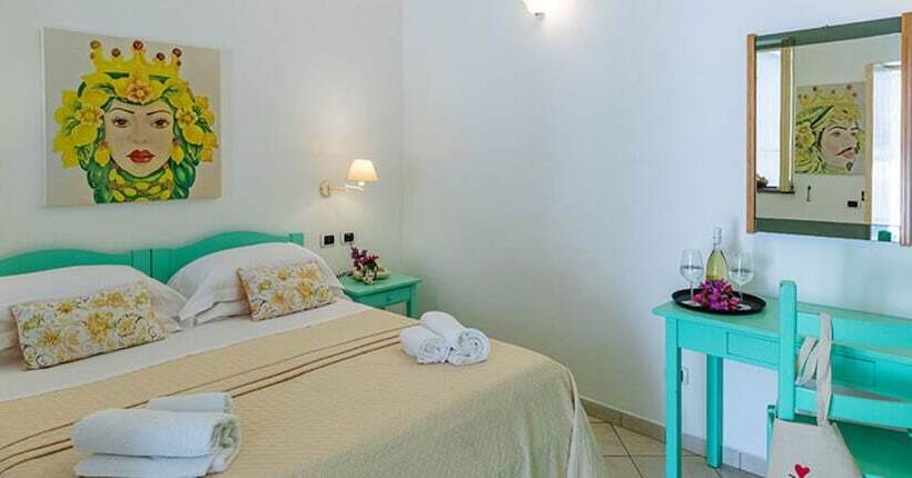 Номер Economy, Ossidiana Stromboli Center
