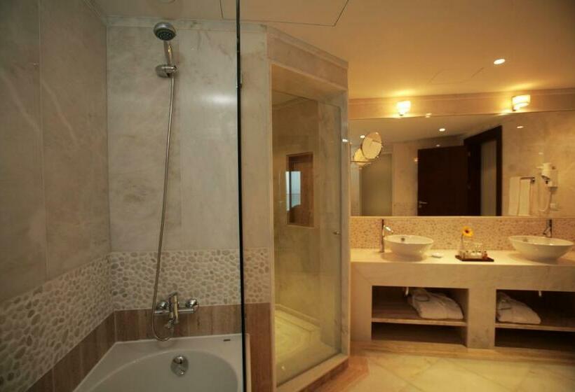 سوییت با چشم‌انداز دریا, Sesimbra Oceanfront Hotel   Preferred Hotels And Resorts
