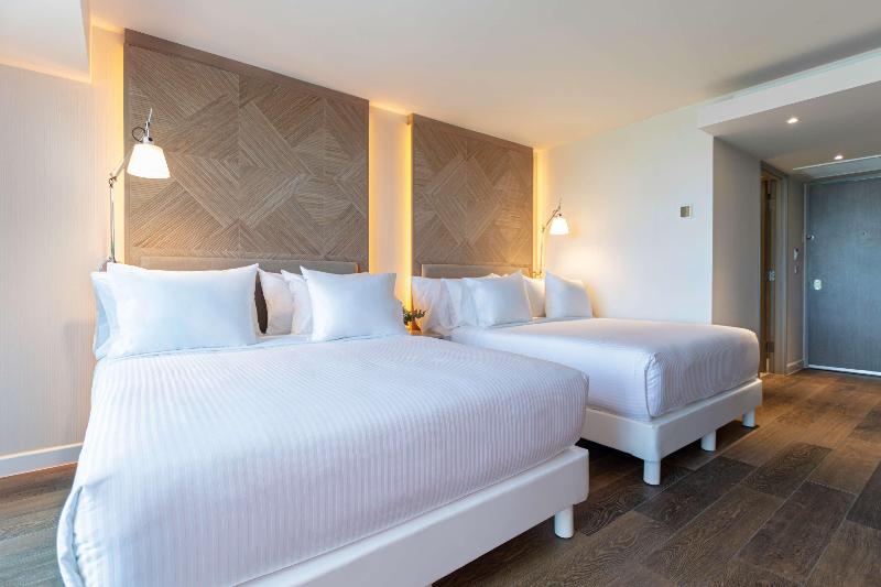 Номер Deluxe, Hilton London Canary Wharf