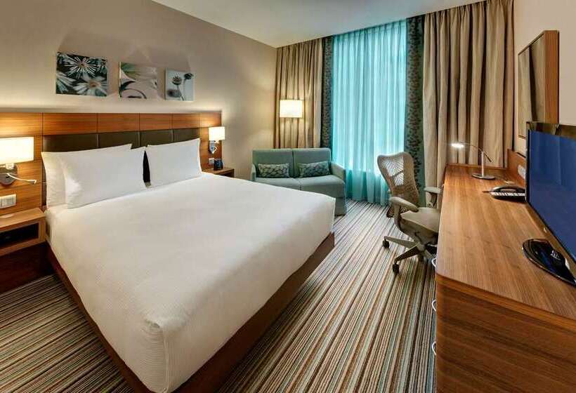 Family Connecting Room, Hilton London Canary Wharf