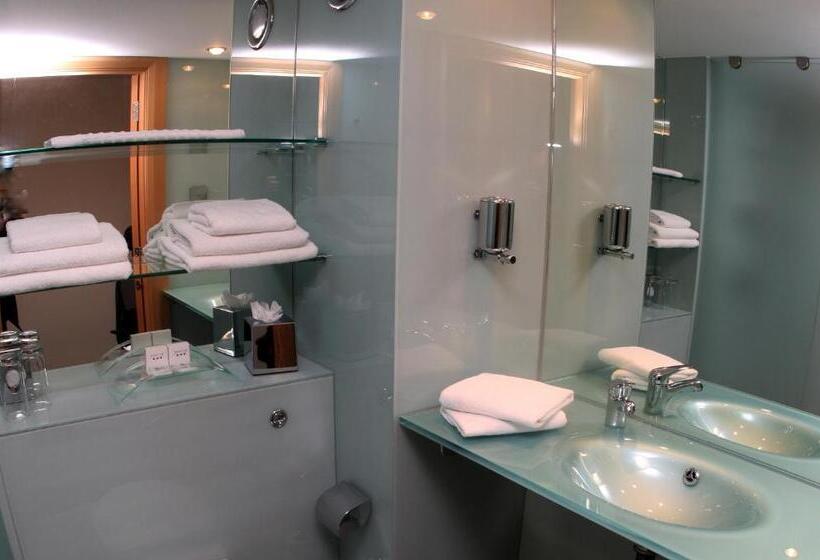 Номер Стандарт, Station House Hotel Letterkenny