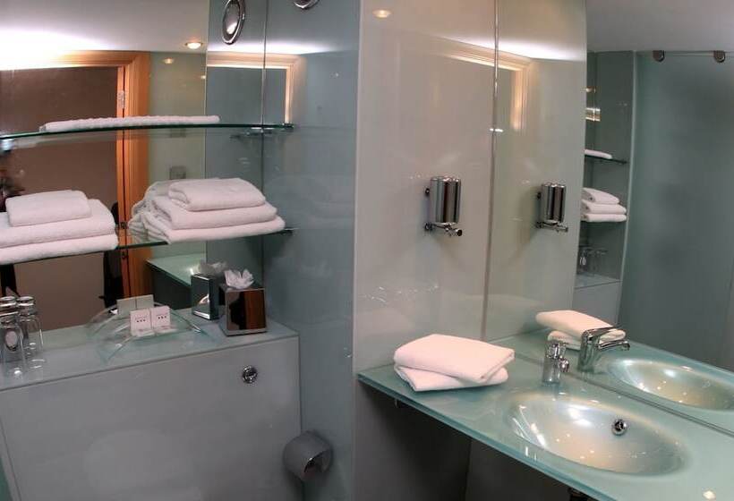 Номер Стандарт, Station House Hotel Letterkenny