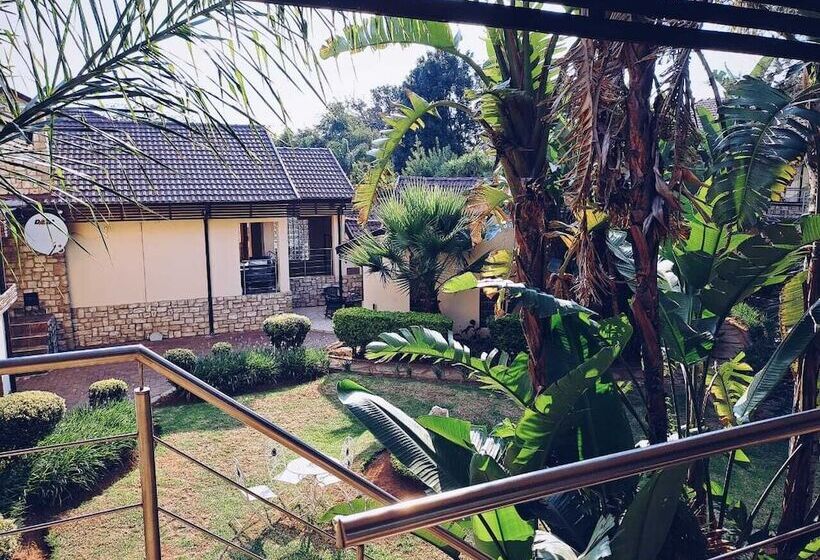 Quarto Familiar, Ecotel Premier Lodge & Conference Centre