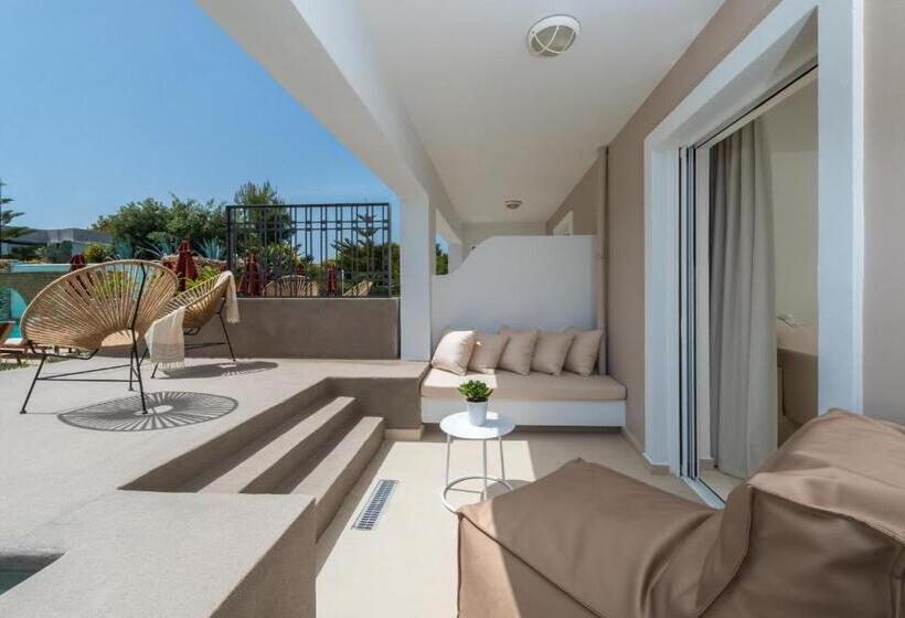 Люкс с Бассейном, Bitzaro Grande Hotel & Suites