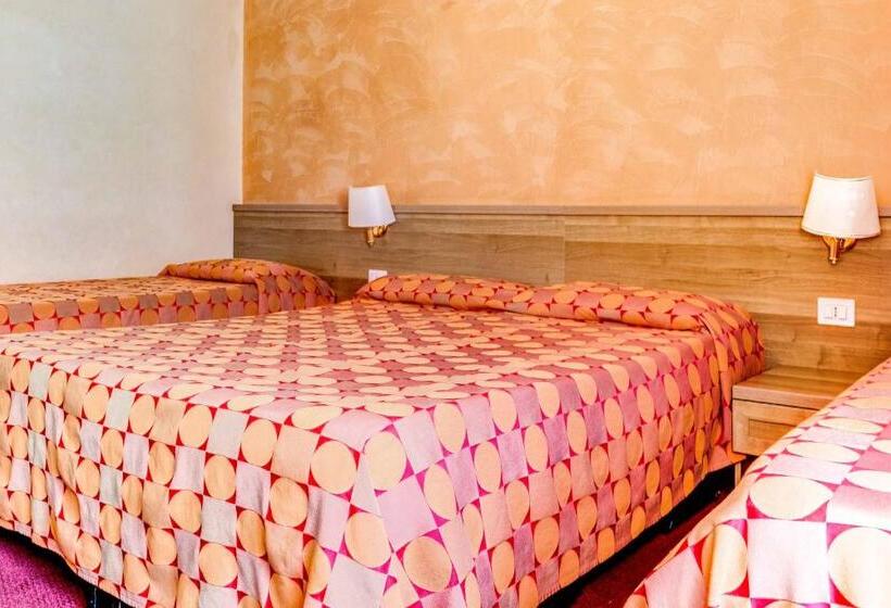 اتاق پنج‌تخته استاندارد, New Morpheus Rooms