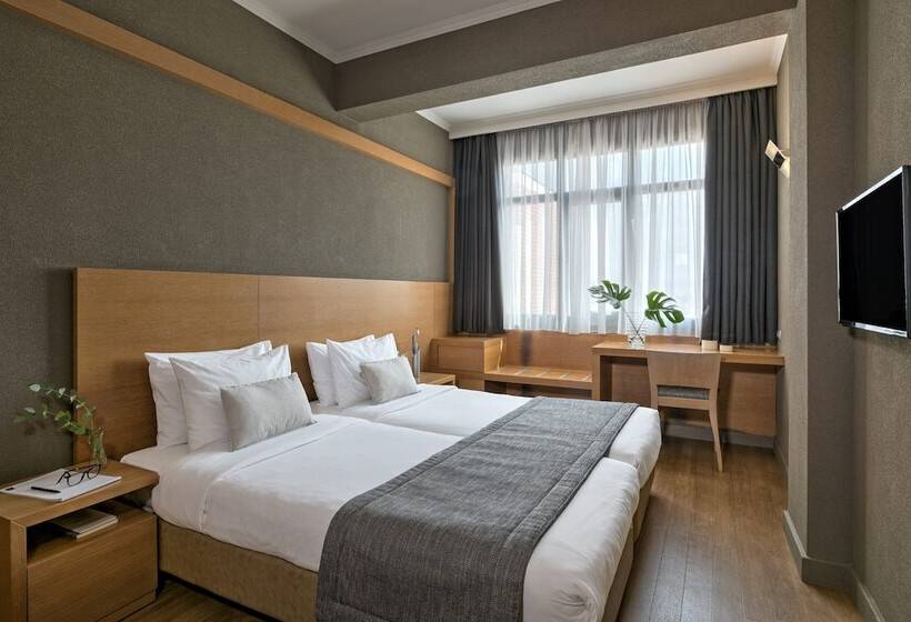 수피리어 트리플 룸, Porto Palace Hotel Thessaloniki