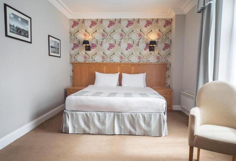 Классический Номер, Whittlebury Hall And Spa