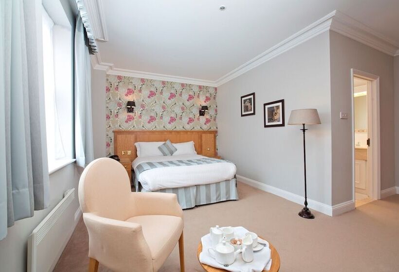 Классический Номер, Whittlebury Hall And Spa