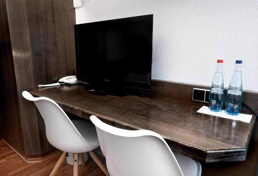 Номер Стандарт, Stadthotel Heilbronn