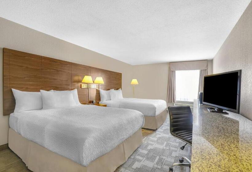スイート, Days Inn By Wyndham Red Deer
