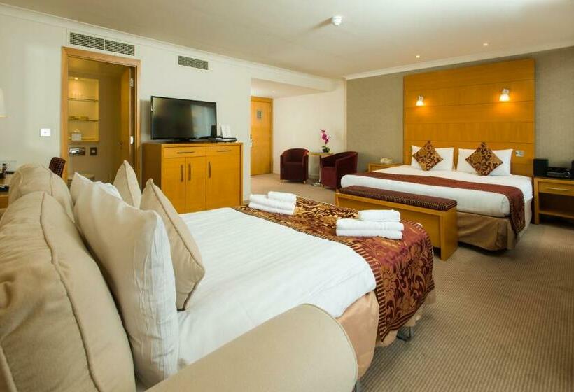 Suite Familiare, The Park City Grand Plaza Kensington