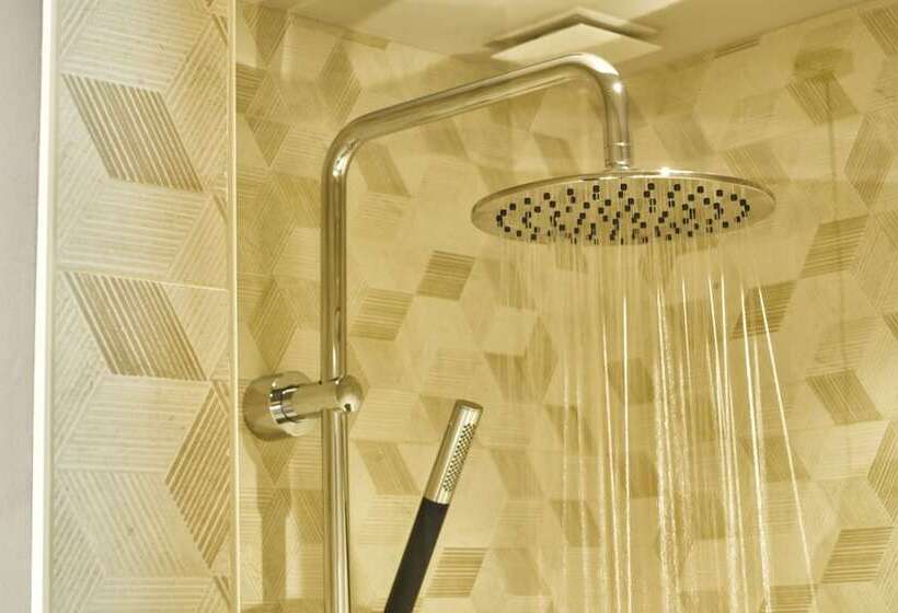 اتاق لوکس سه تخته, Classic Hotel Harmonie