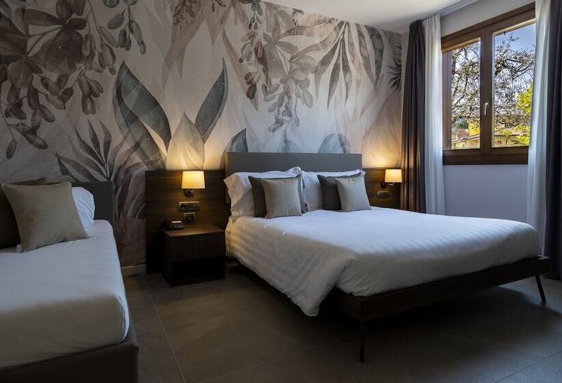 Quarto Triplo Estandar, Ulivi