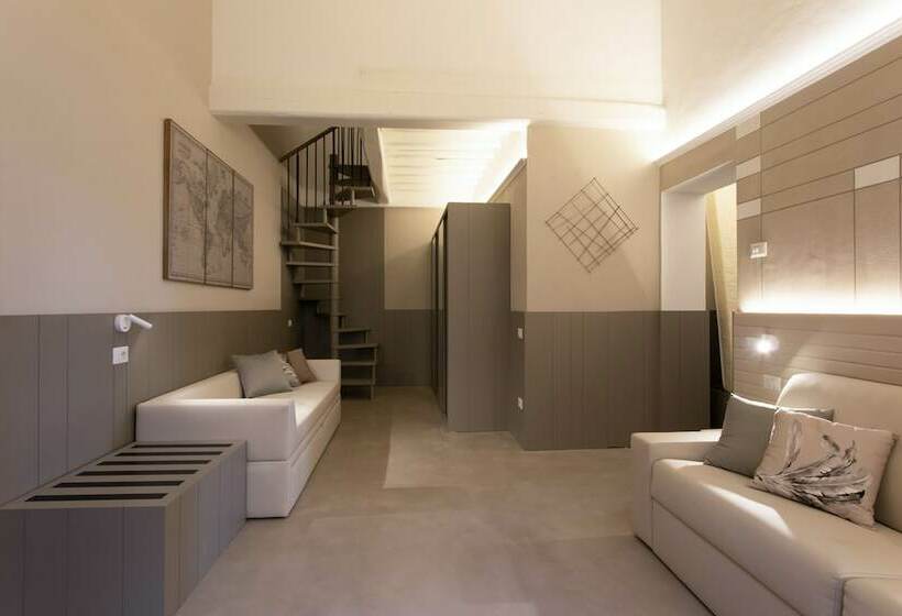 سوییت لوکس, Palazzo Dei Ciompi Suites