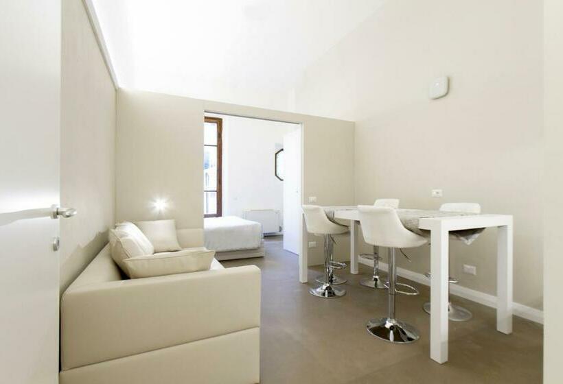 سوئیت دلوکس 2 خوابه, Palazzo Dei Ciompi Suites