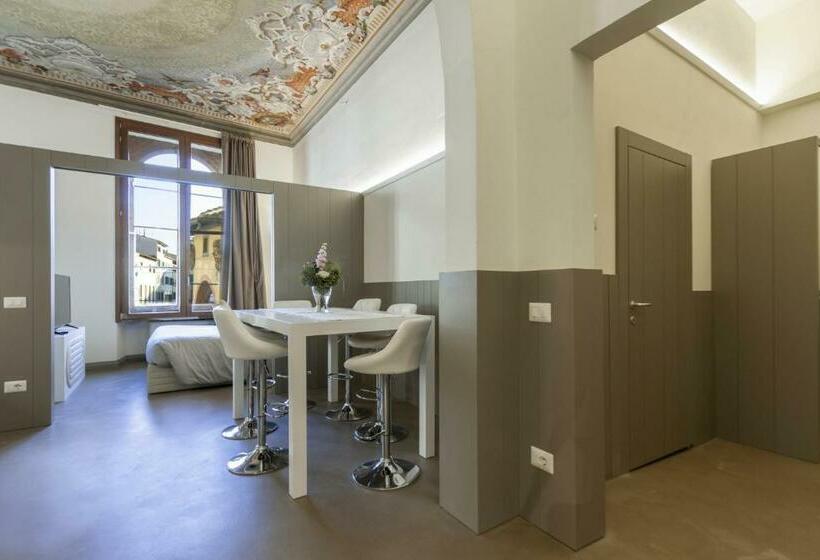 سوئیت دلوکس 2 خوابه, Palazzo Dei Ciompi Suites
