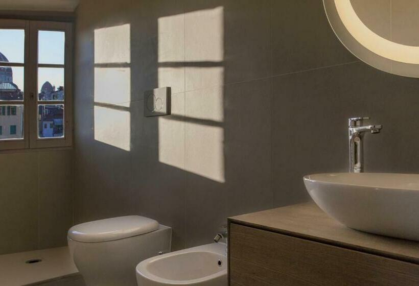 سوییت لوکس, Palazzo Dei Ciompi Suites