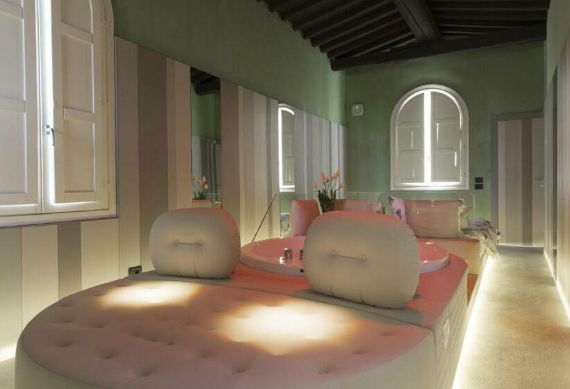 1 Bedroom Penthouse Apartment, Palazzo Dei Ciompi Suites