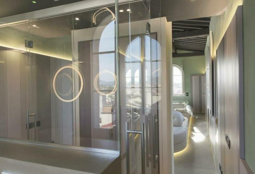 1 Bedroom Penthouse Apartment, Palazzo Dei Ciompi Suites