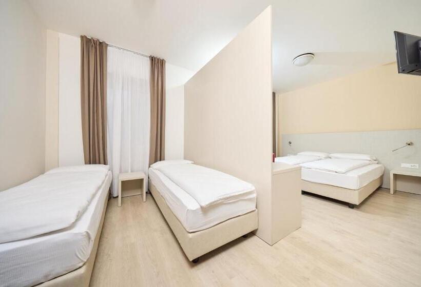 4인용 스탠다드 룸, Astoria   3stelle S