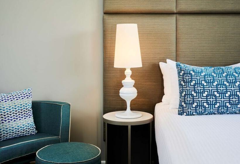 스탠다드 룸 킹사이즈 침대, Kurrajong Canberra
