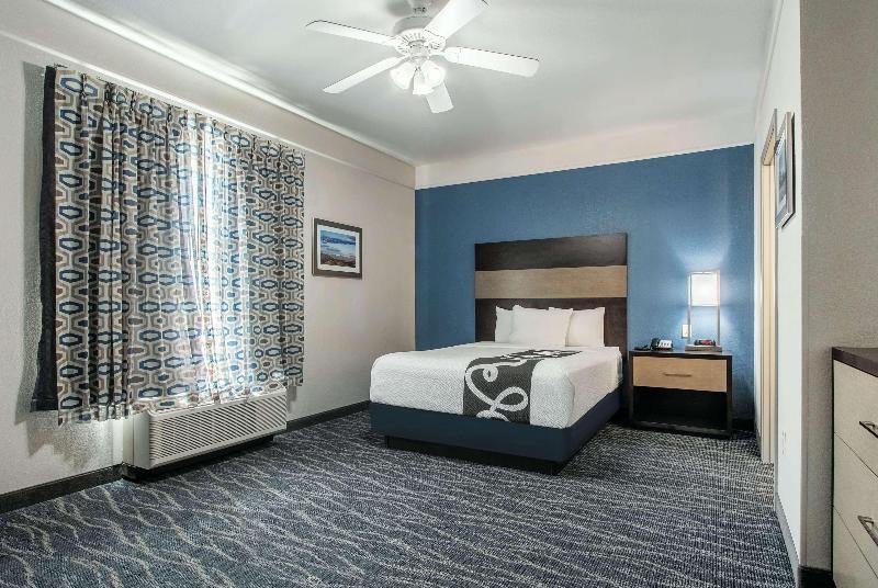 스위트, La Quinta By Wyndham Phoenix I 10 West