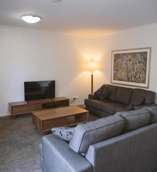 Apartamento 3 Dormitórios, Quest Wagga Wagga
