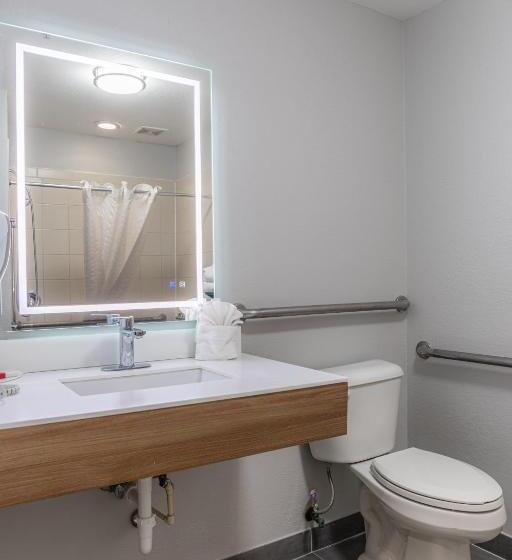 Номер Стандарт Адаптированный для Инвалидов, Microtel Inn & Suites By Wyndham Kingsland Naval Base I 95