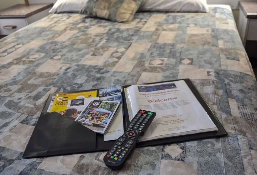 Номер Deluxe, The Crossing Motel
