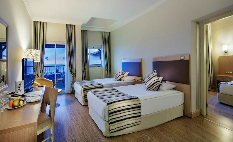 Семейный Номер, Crystal Tat Beach Golf Resort & Spa - Ultimate All Inclusive