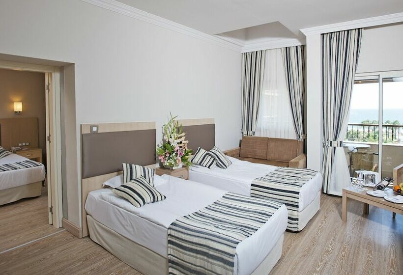 Семейный Номер, Crystal Tat Beach Golf Resort & Spa - Ultimate All Inclusive