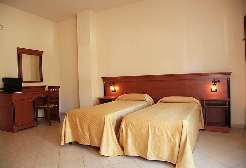 Семейный Номер, Baia Delle Sirene Beach Resort
