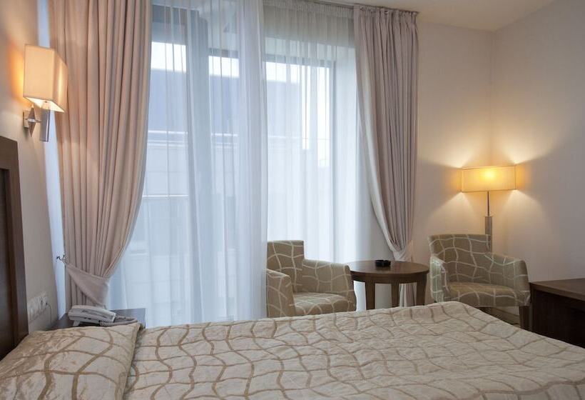 غرفة قياسية, Burgas