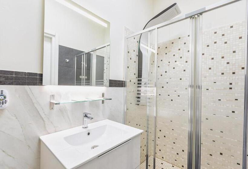 Номер Superior, Villa Pigalle