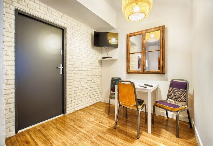 Апартаменты Basic 1 Спальня, Old Town Kanonia Hostel & Apartments