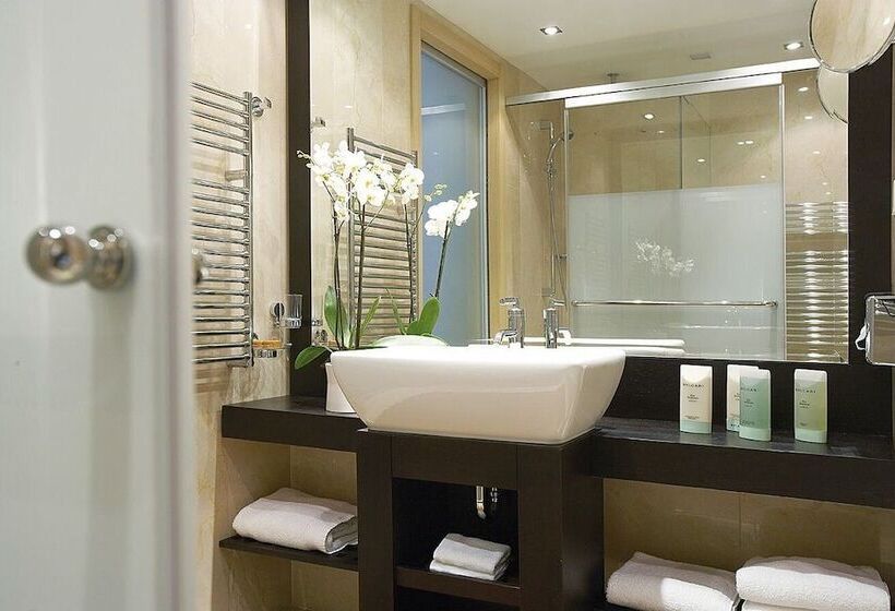 غرفة إدارية مطلة على البحر, Daios Luxury Living