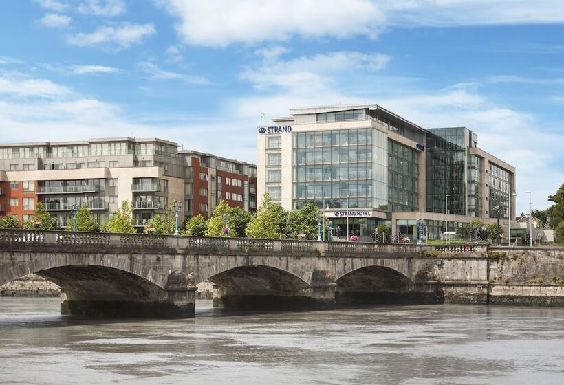 חדר סופריור, Limerick Strand