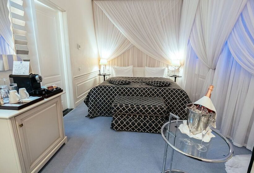 سوییت, Opera Hotel   The Leading Hotels Of The World